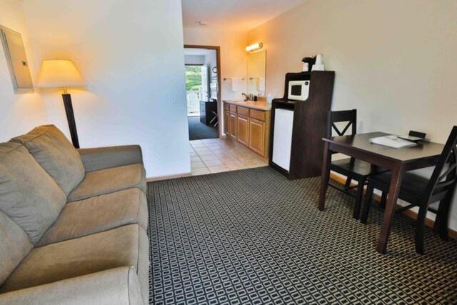 Nader'S Motel & Suites Ludington Eksteriør bilde